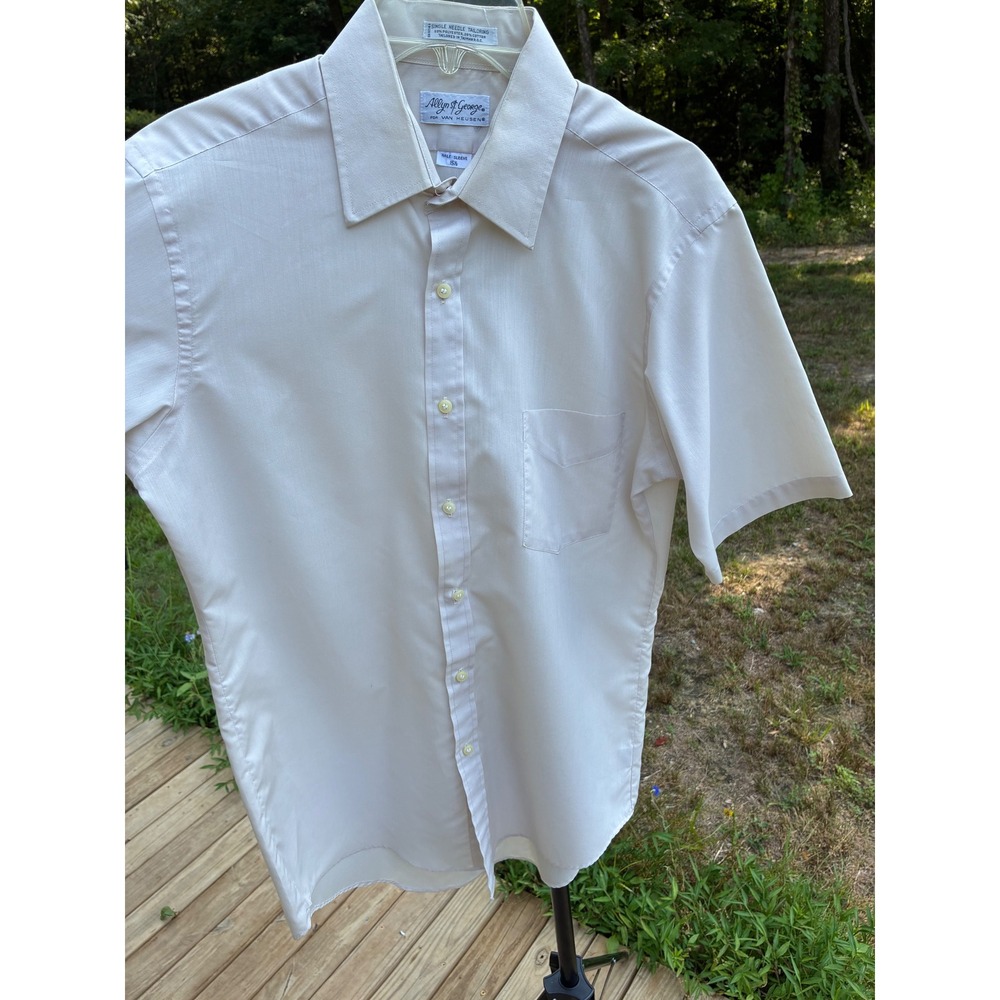 Vintage Allyn St. George for Van Heusen Shirt Cream Ivory Short Sleeve Button Up - Picture 2 of 6